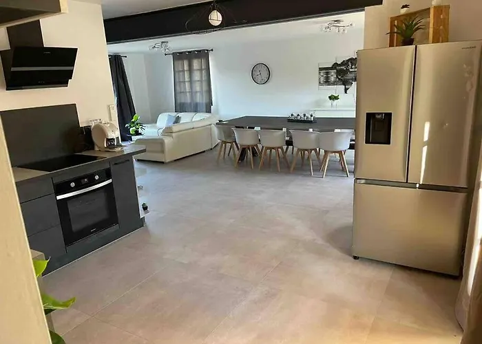 Bâtisse Provençale * Gréoux-les-Bains